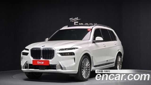 BMW X7 xDrive 40i Design Pure Excellence 7-Seater, 2025