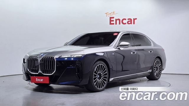 BMW 7-Series 750e xDrive M Sport, 2025