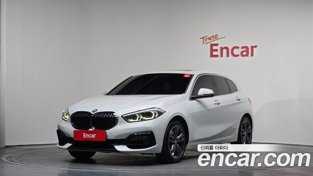 BMW 1-Series 120i Sports, 2022