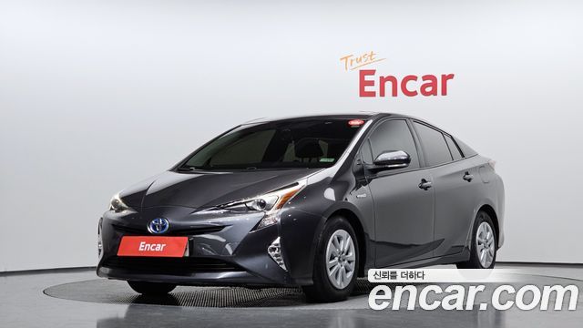 Toyota Prius 1.8 E, 2018