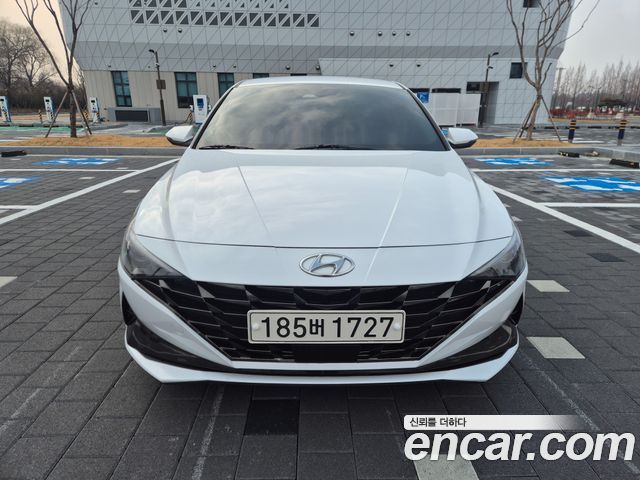 Hyundai AVANTE 1.6, 2022