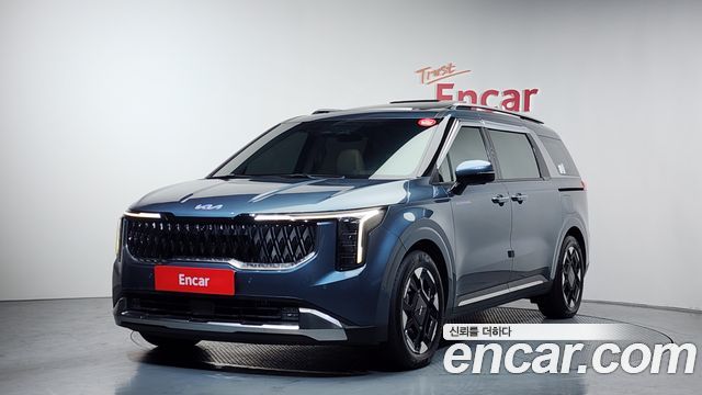 Kia Canival 9-Seater Signature, 2024