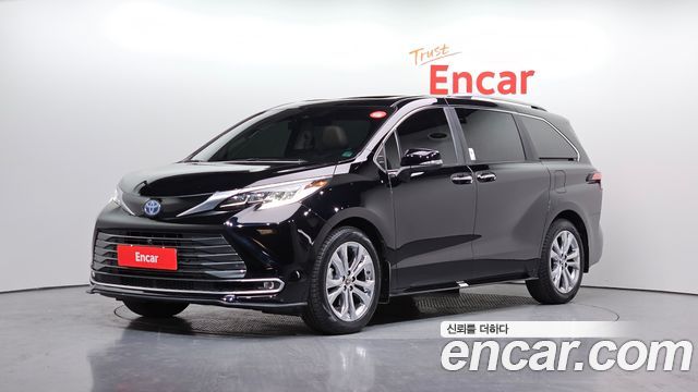 Toyota Sienna 2.5 Hybrid 2WD, 2023