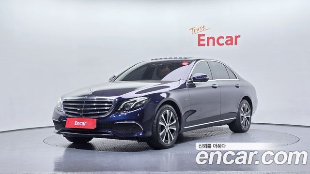 Mercedes-Benz E-Class E300e 4MATIC Exclusive, 2020