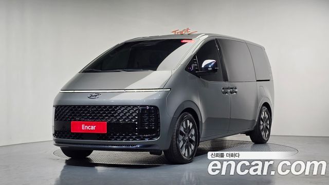 Hyundai Staria L3.5 Lounge 9-Seater, 2023