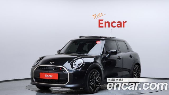 Mini Cooper 5 Door Favoured, 2025