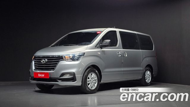 Hyundai Starex Van 5-Seater, 2020
