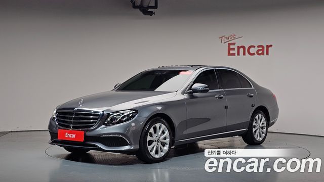 Mercedes-Benz E-Class E300 4MATIC Exclusive, 2020