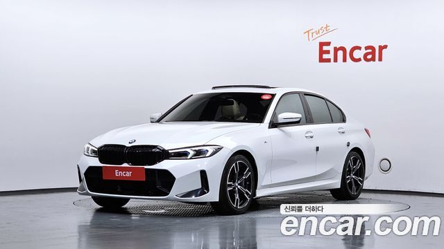 BMW 3-Series 320i M Sport, 2024