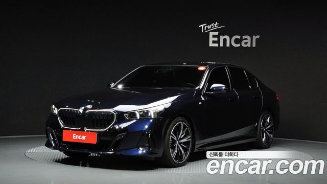 BMW 5-Series 530i xDrive M Sport, 2025