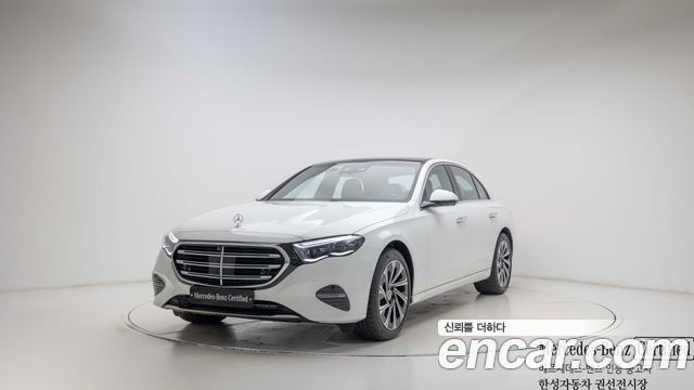 Mercedes-Benz E-Class E300 4MATIC Exclusive, 2025