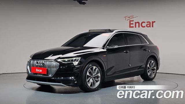 Audi e-tron 55 Quattro, 2021