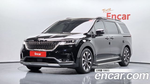 Kia Canival Gasoline 7-Seater Signature, 2023