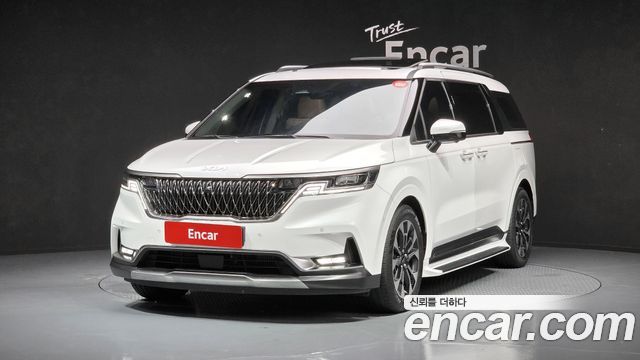Kia Canival 7-Seater Signature, 2023