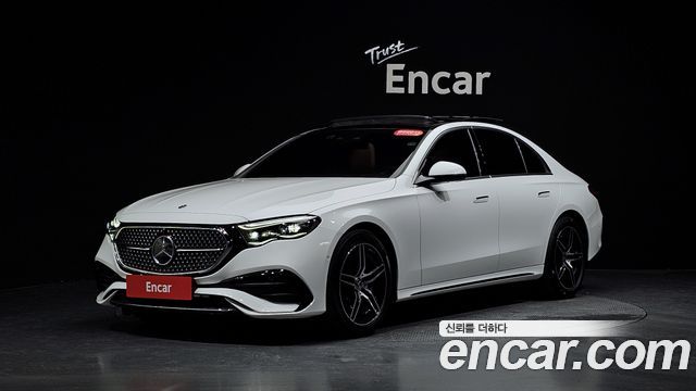Mercedes-Benz E-Class E300 4MATIC AMG Line, 2024
