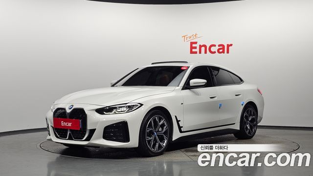 BMW i4 eDrive40 M Sports, 2022
