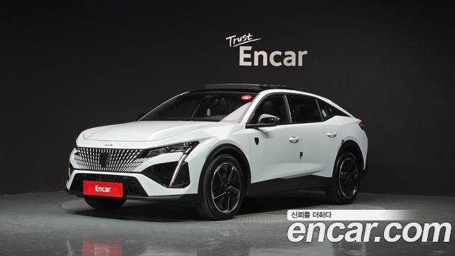 Peugeot 408 1.2 Hybrid GT, 2025