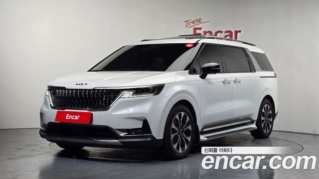 Kia Canival 9-Seater Signature, 2023