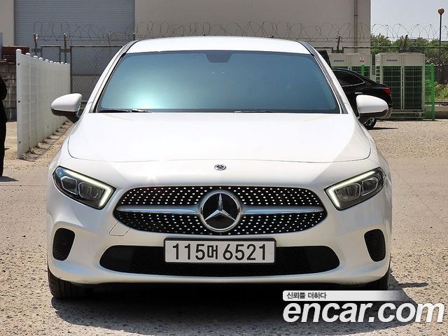 Mercedes-Benz A-Class A220 Sedan, 2020