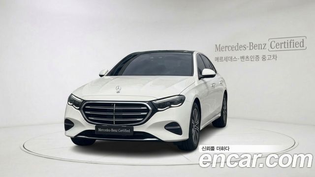 Mercedes-Benz E-Class E300 4MATIC Exclusive, 2025
