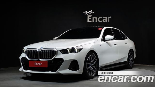 BMW 5-Series 523d M Sport, 2024