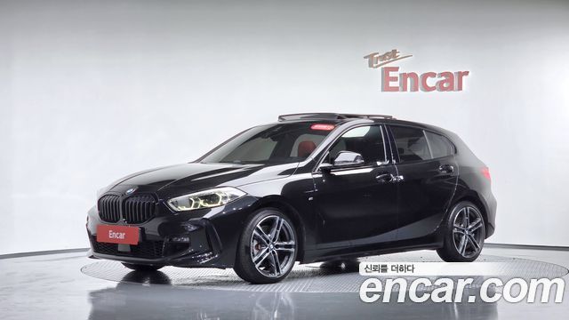 BMW 1-Series 120i M Sports, 2021