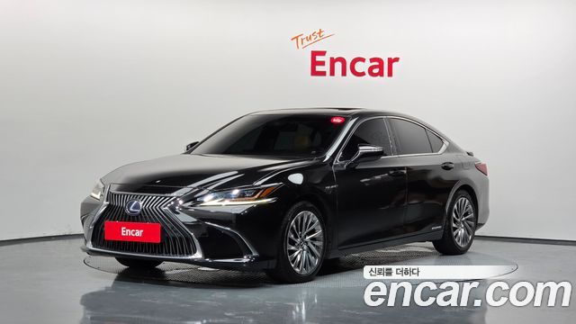 Lexus ES Executive, 2021