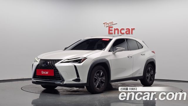 Lexus UX 2.0 2WD, 2019