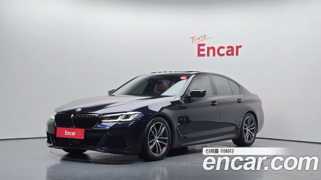 BMW 5-Series 520i M Sport, 2020