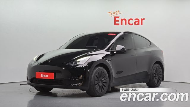 Tesla Model Y RWD, 2024