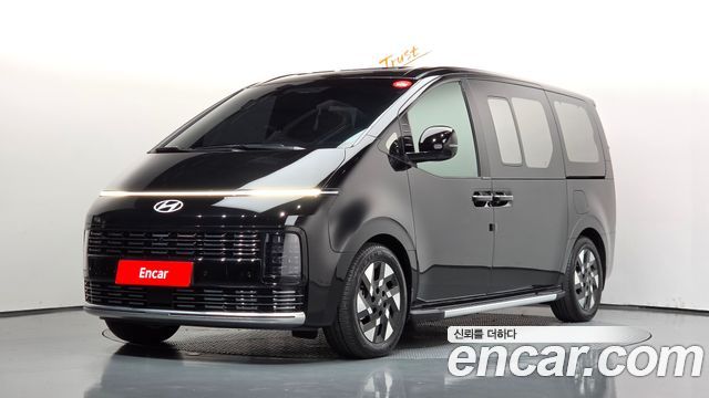 Hyundai Staria L3.5 Lounge 7-Seater, 2026