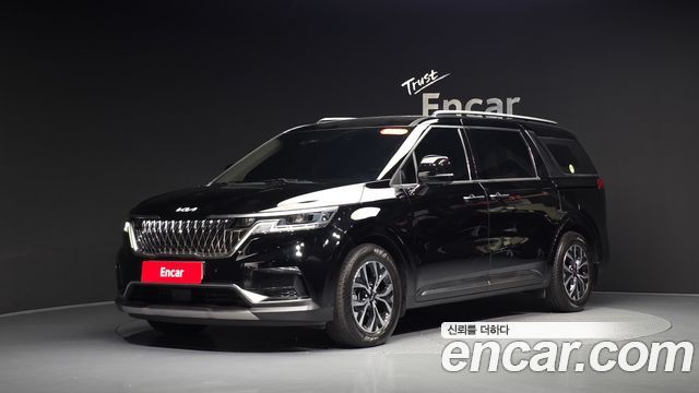 Kia Canival Gasoline 11-Seater Signature, 2023