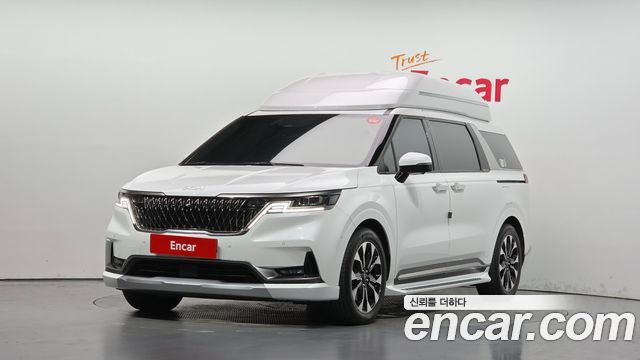 Kia Canival Gasoline 4-Seater Hi-Limousine, 2022