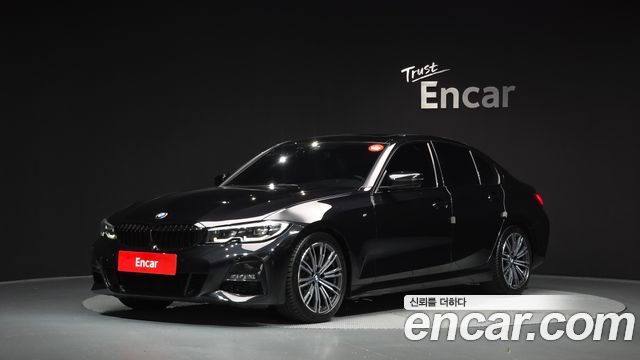 BMW 3-Series 320i M Sport, 2021