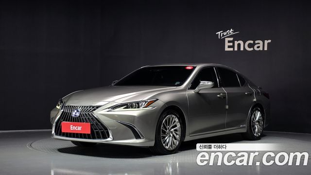 Lexus ES Luxury Plus, 2021