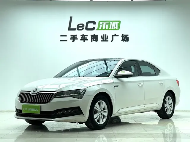 Škoda Superb 2019 TSI280 DSG Standard Edition