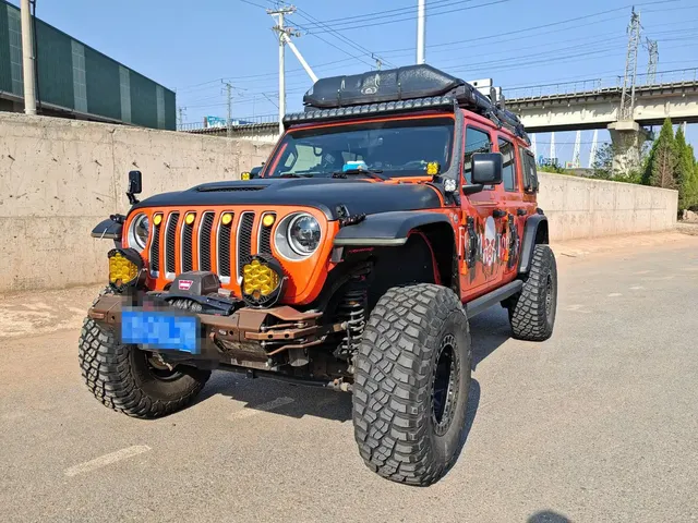 Jeep Wrangler 2019 2.0T Sahara 4-door Sunroof Edition China V