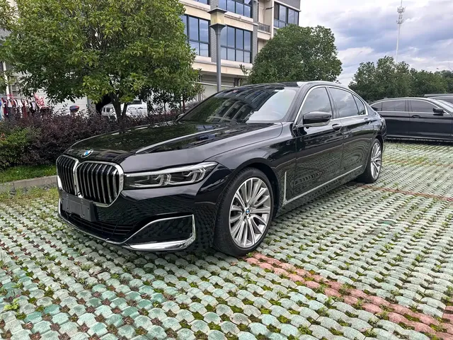 BMW 7 Series 2021 Model 740Li Leading Luxury Package