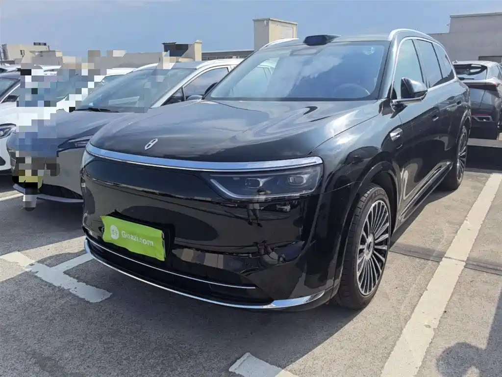 AITO Wenjie AITO M8 2025 Extended Range Ultra 53.4kWh 6-Seater