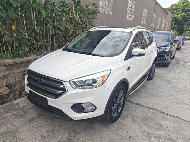 Ford Kuga 2019 EcoBoost 180 2WD Platinum Wing Edition China VI