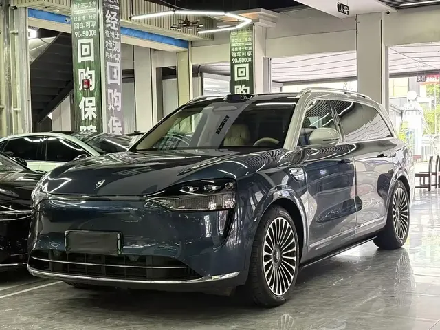 AITO Wenjie AITO M9 2025 Extended Range Ultra 52kWh 6-Seater