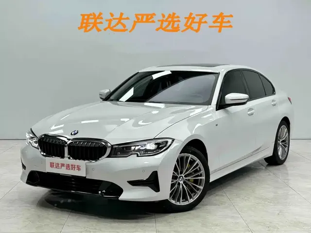 BMW 3 Series 2022 320i Sport Package