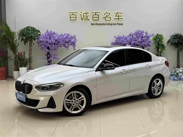 BMW 1 Series 2023 120i M Sport Shadow Edition