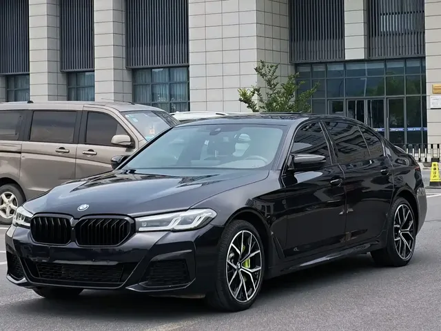 BMW 5 Series 2022 530Li Exclusive M Sport Package