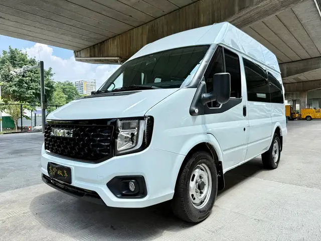 Jiangling JMC Fushun 2025 Model 2.0T 6MT Diesel Short Wheelbase Medium-High Roof Commercial MPV 5/6 Seats