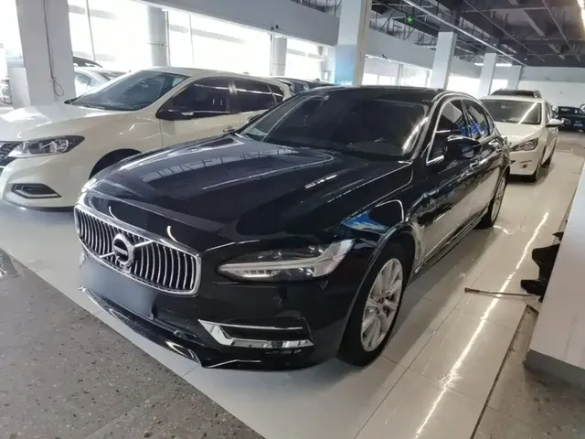 Volvo S90 2020 T5 Momentum Luxury Edition