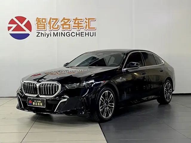 BMW 5 Series 2025 530Li Leading M Sport Package