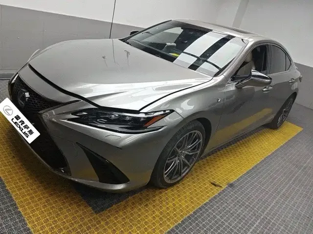 Lexus ES 2021 300h F SPORT