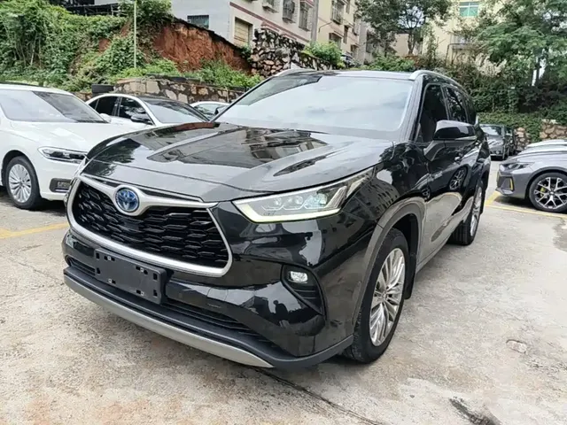 Toyota Highlander 2022 Dual Engine 2.5L 4WD Supreme Edition 7-Seater