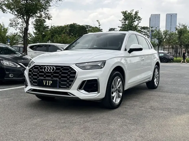 Audi Q5L 2022 40T Luxury Dynamic